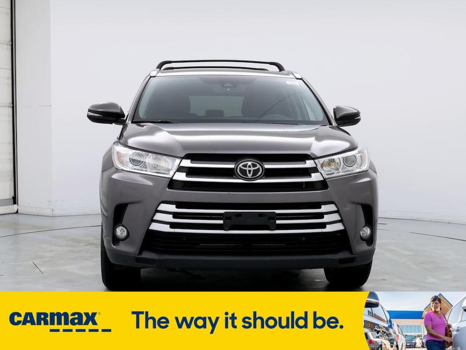 used 2019 Toyota Highlander car, priced at $30,998