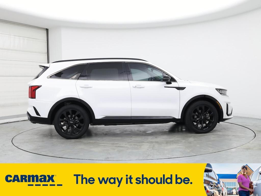 used 2022 Kia Sorento car, priced at $31,998