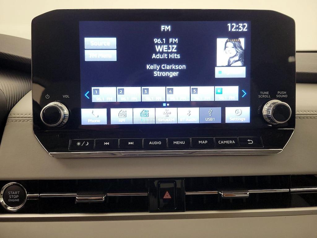 used 2024 Mitsubishi Outlander car, priced at $34,998