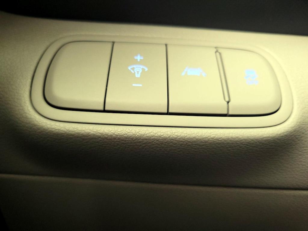 used 2022 Hyundai Venue car, priced at $19,998