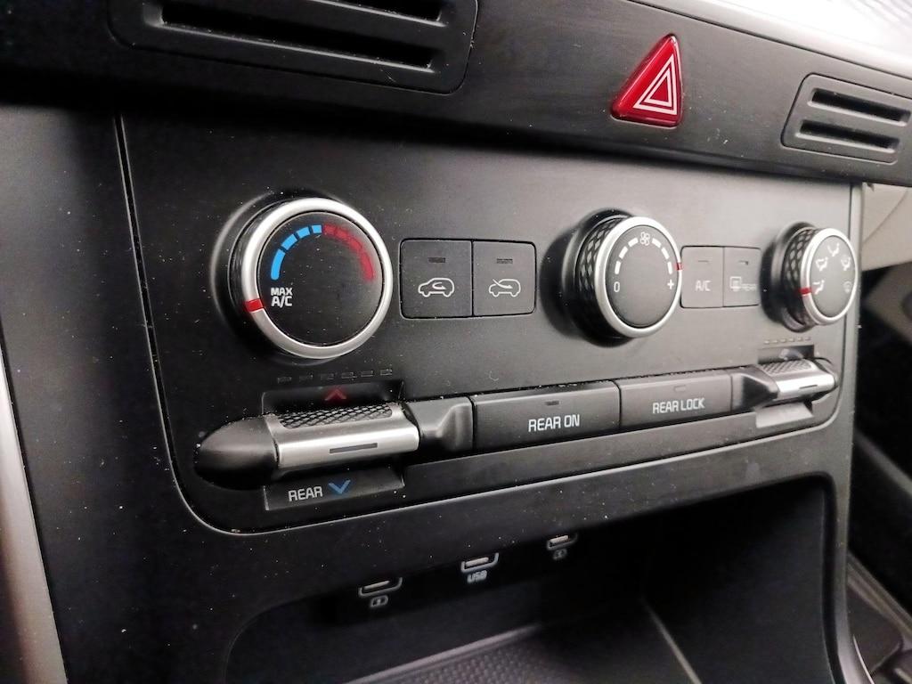 used 2023 Kia Carnival car, priced at $28,998