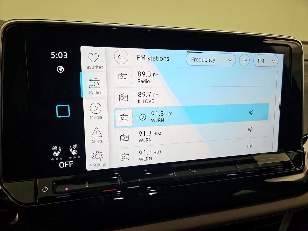 used 2025 Volkswagen Atlas Cross Sport car, priced at $37,998