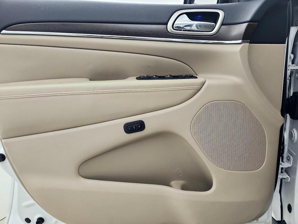 used 2015 Jeep Grand Cherokee car, priced at $15,998