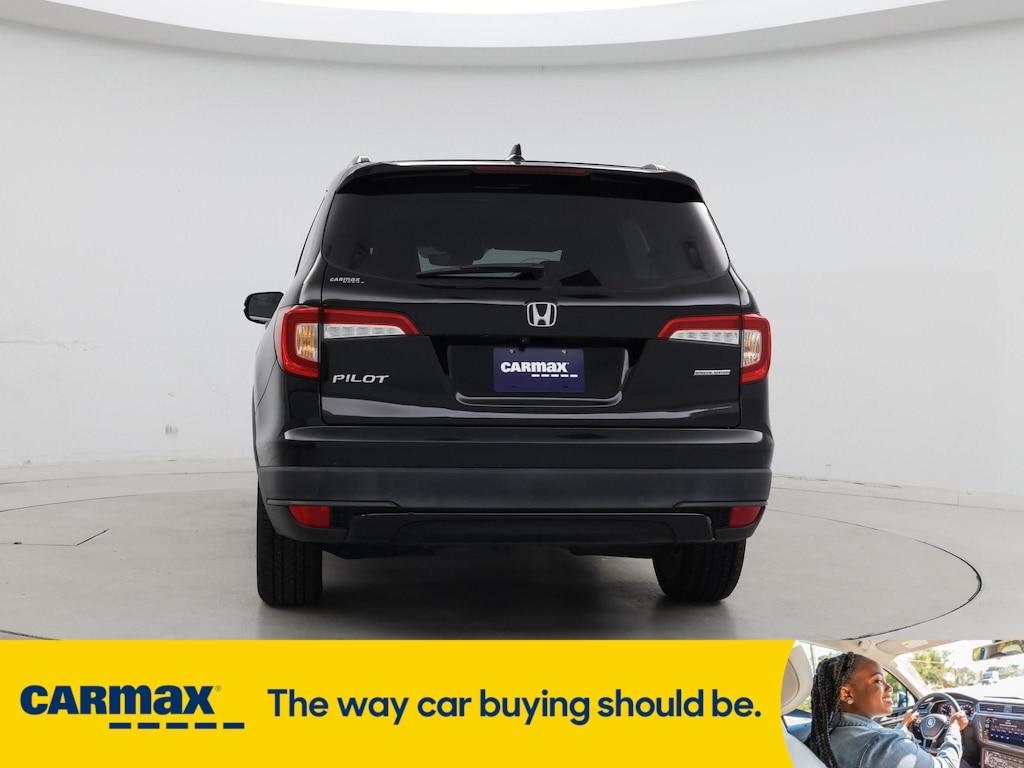 used 2022 Honda Pilot car, priced at $34,998