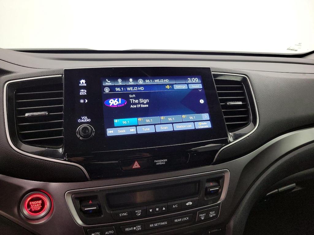 used 2022 Honda Pilot car, priced at $34,998