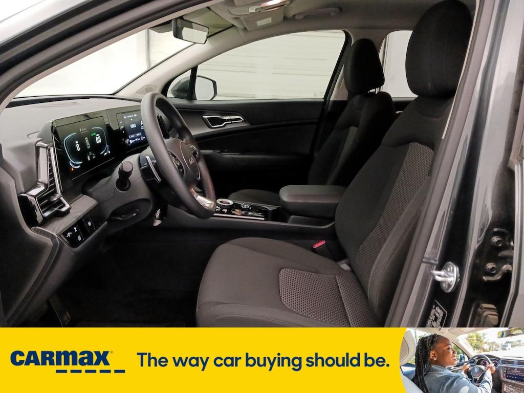 used 2025 Kia Sportage Hybrid car, priced at $29,998