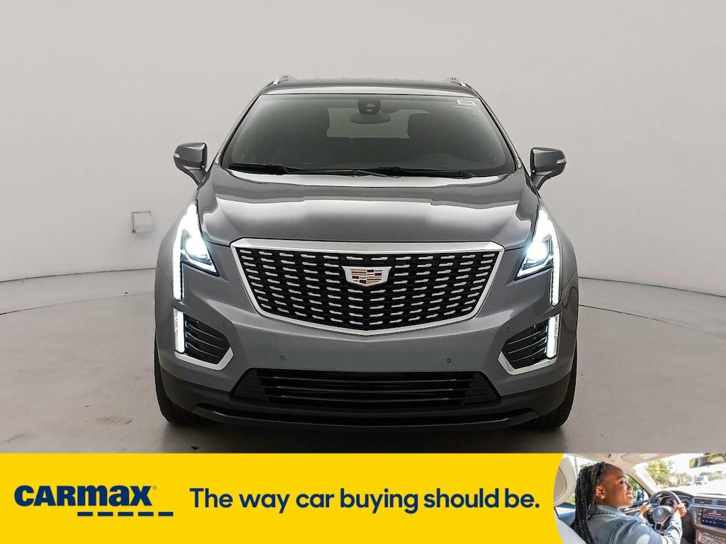 used 2022 Cadillac XT5 car, priced at $27,998