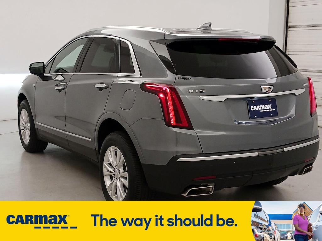 used 2022 Cadillac XT5 car, priced at $27,998