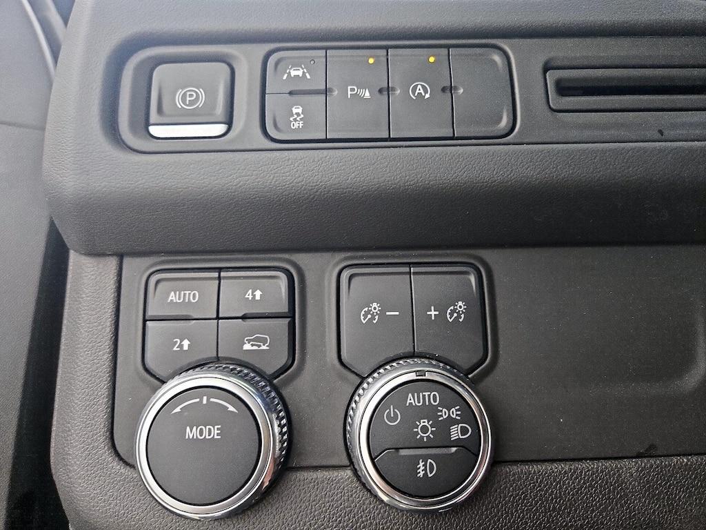 used 2023 GMC Yukon car, priced at $49,998