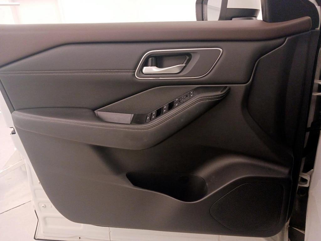 used 2021 Nissan Rogue car, priced at $21,998