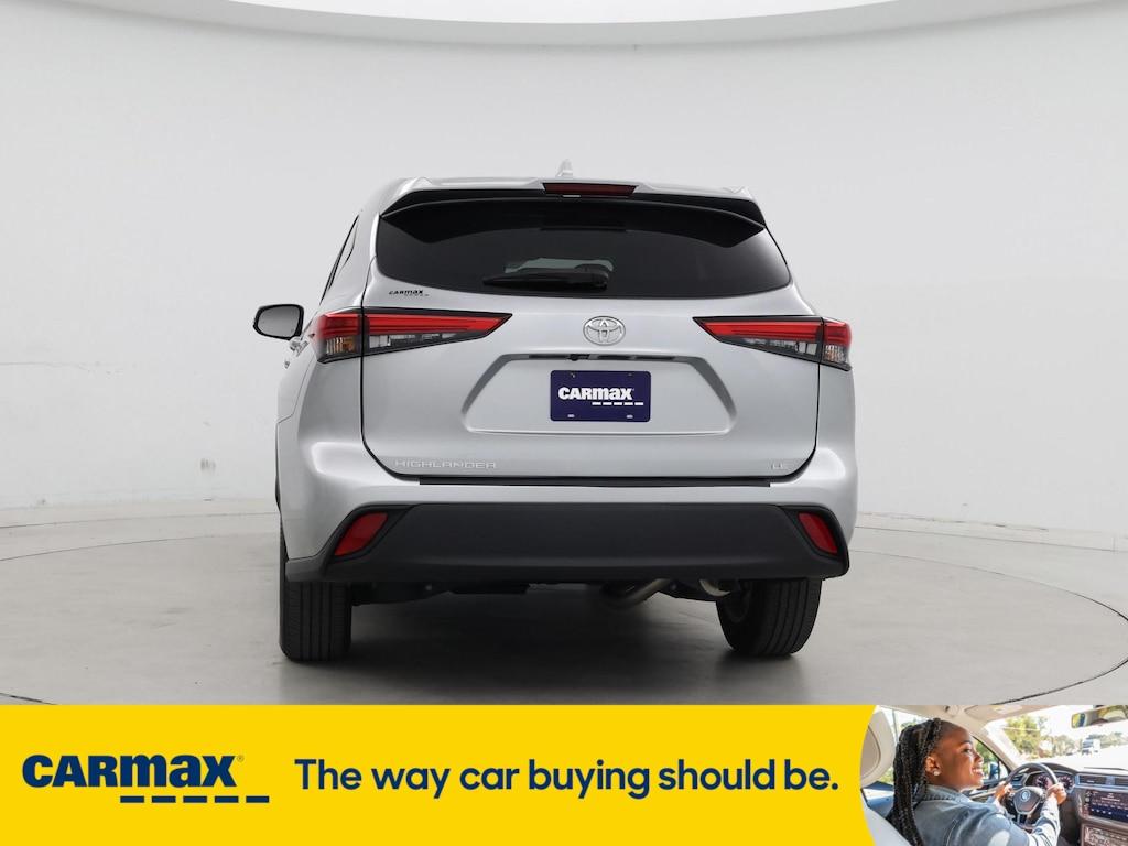 used 2021 Toyota Highlander car, priced at $30,998