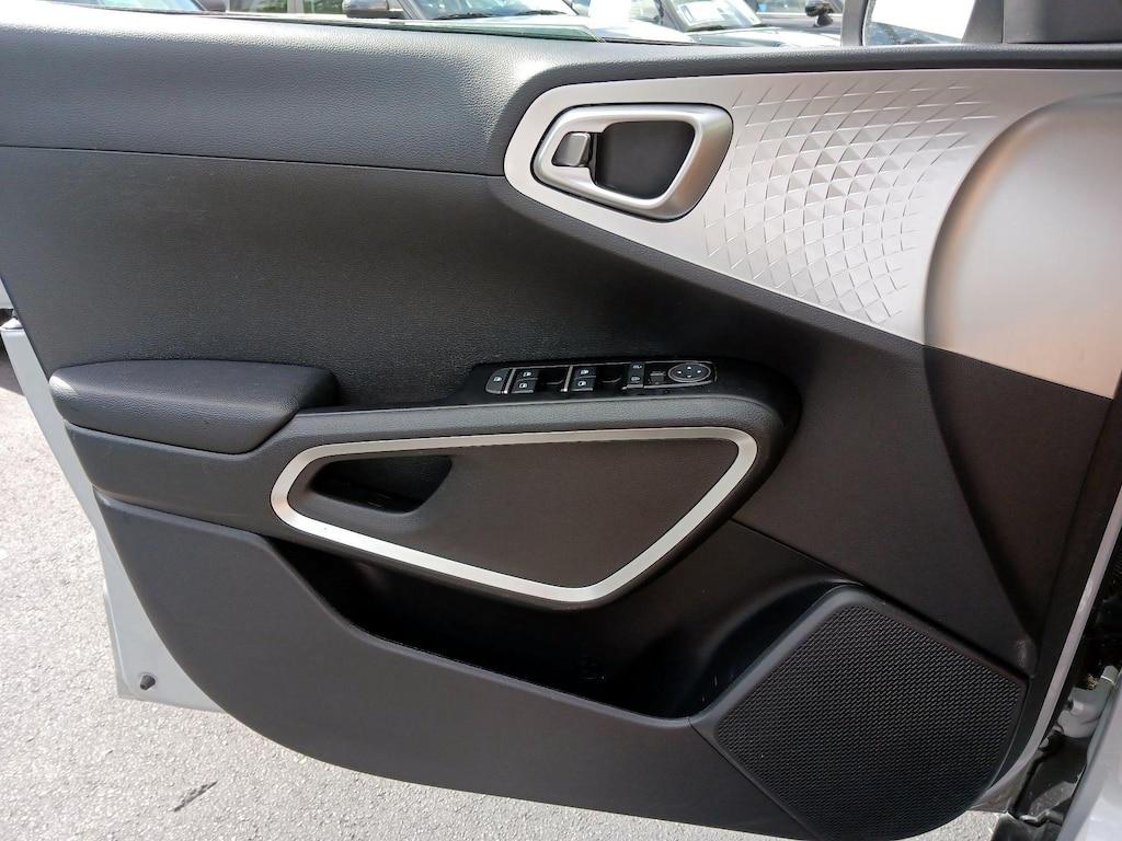 used 2021 Kia Soul car, priced at $17,998