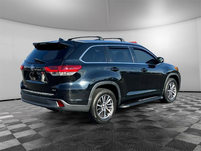 used 2017 Toyota Highlander car