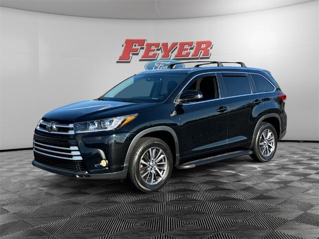 used 2017 Toyota Highlander car