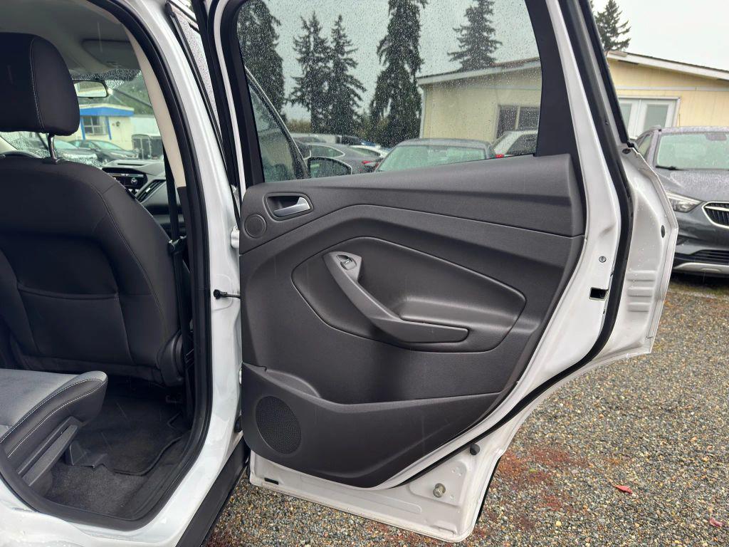 used 2013 Ford Escape car, priced at $7,995