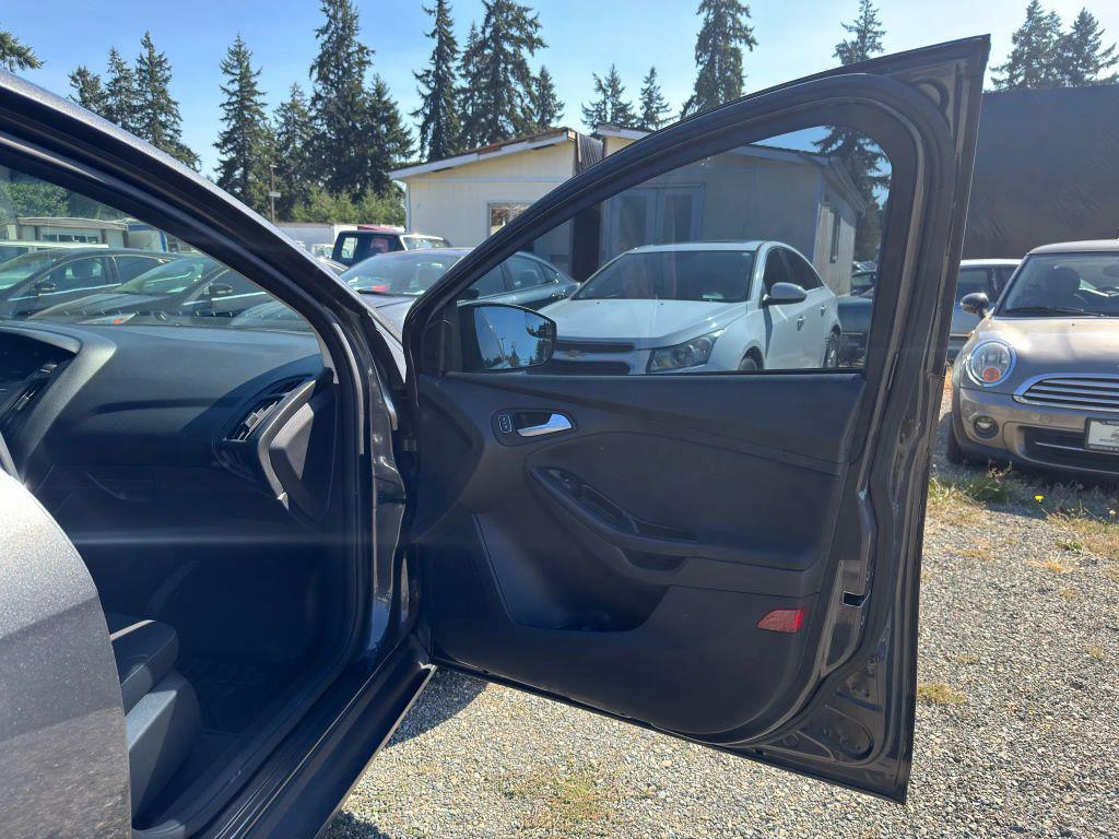 used 2015 Ford Focus car, priced at $5,495