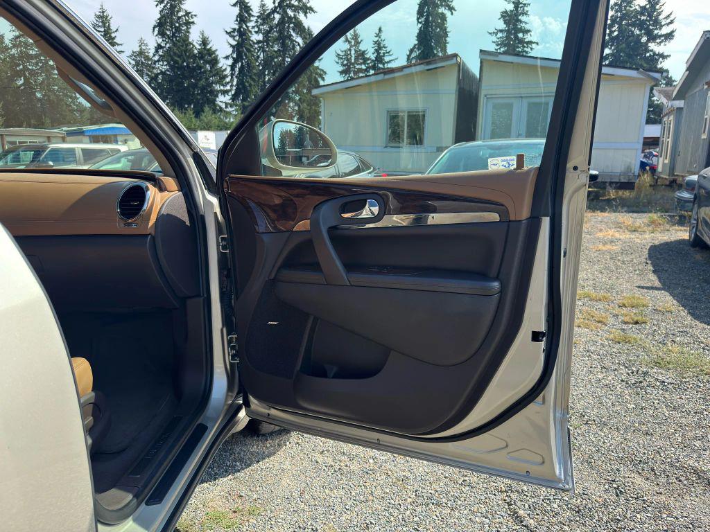 used 2015 Buick Enclave car, priced at $11,995