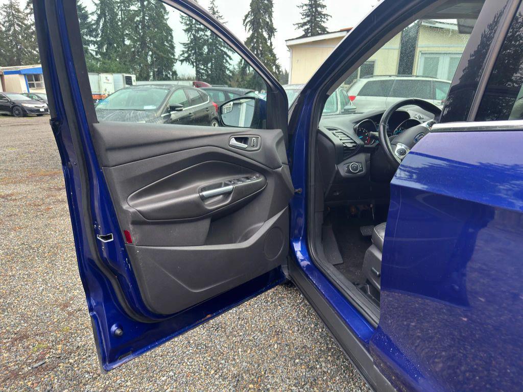 used 2015 Ford Escape car, priced at $7,995