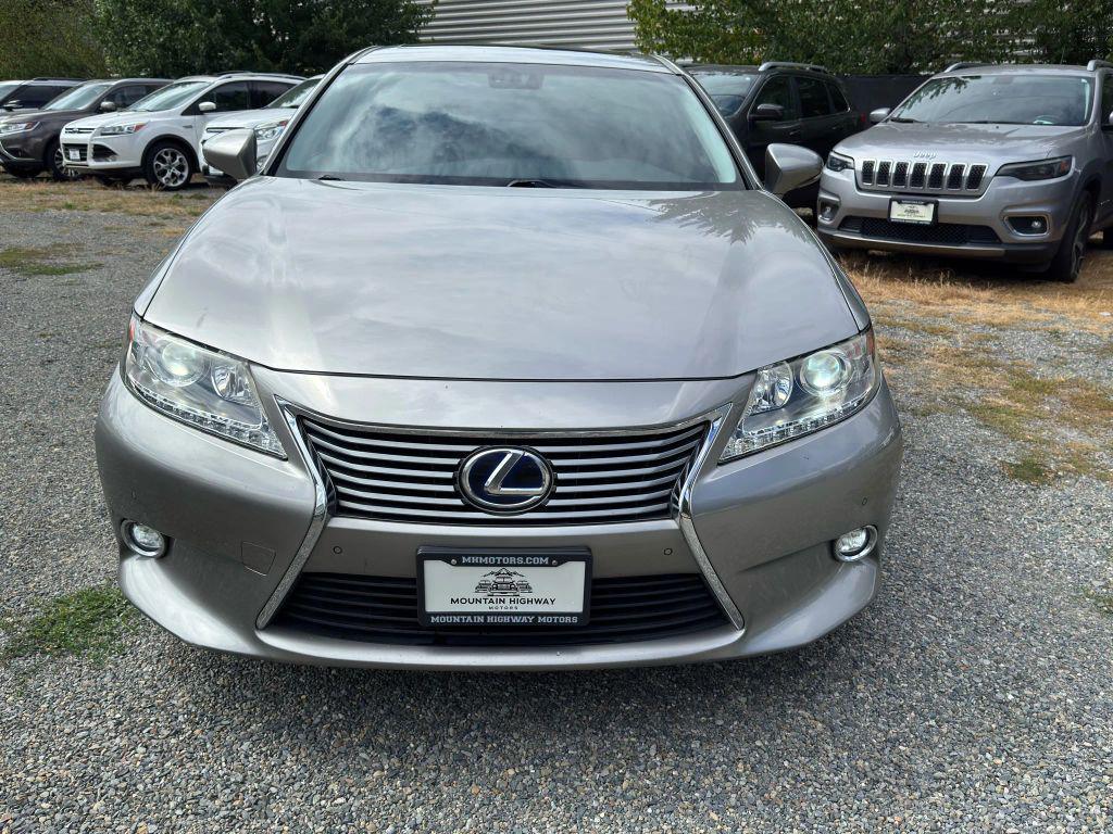 used 2015 Lexus ES 300h car, priced at $19,995