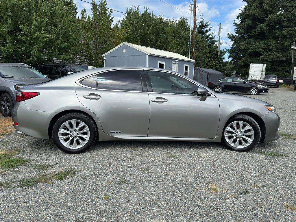 used 2015 Lexus ES 300h car, priced at $19,995