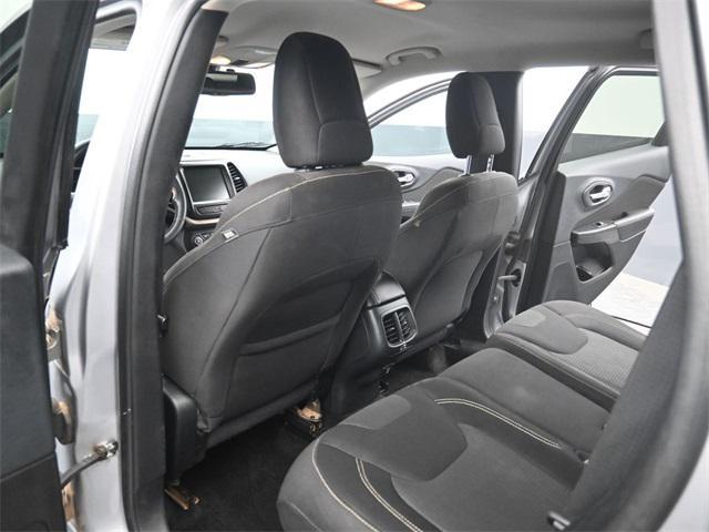 used 2015 Jeep Cherokee car, priced at $8,300