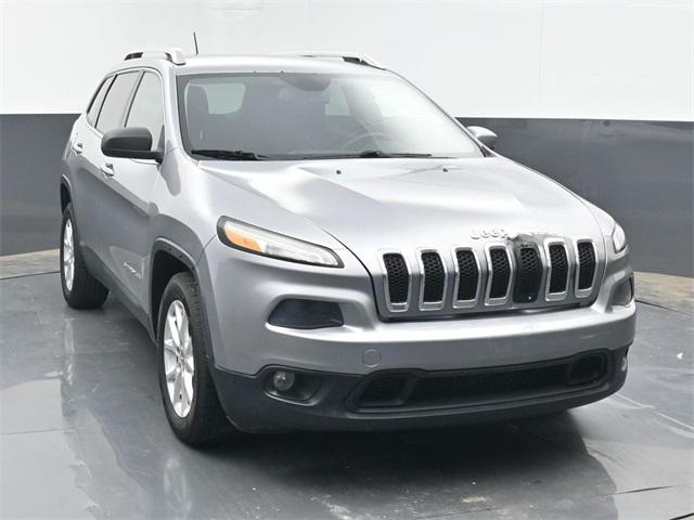 used 2015 Jeep Cherokee car, priced at $8,300