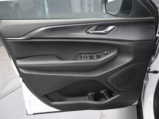 new 2025 Jeep Grand Cherokee L car, priced at $38,287