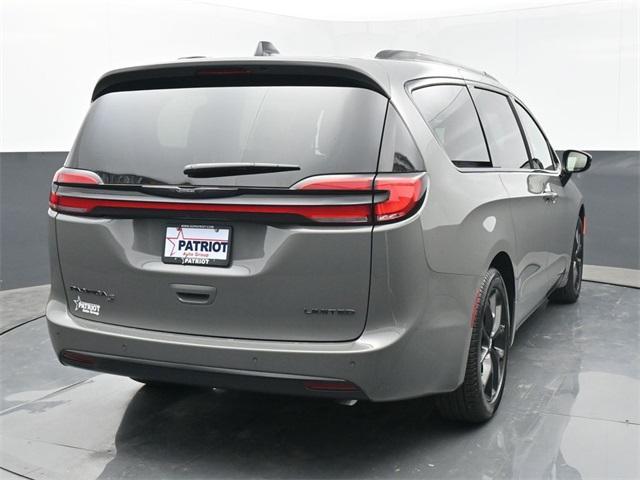 new 2025 Chrysler Pacifica car, priced at $40,717