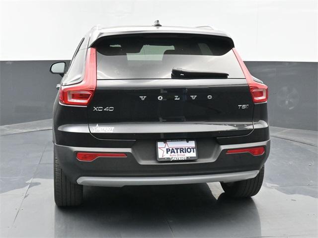 used 2021 Volvo XC40 car, priced at $22,500