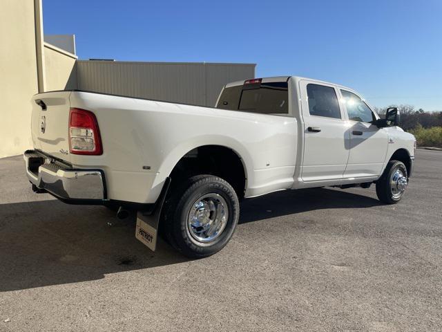 new 2024 Ram 3500 car, priced at $61,102