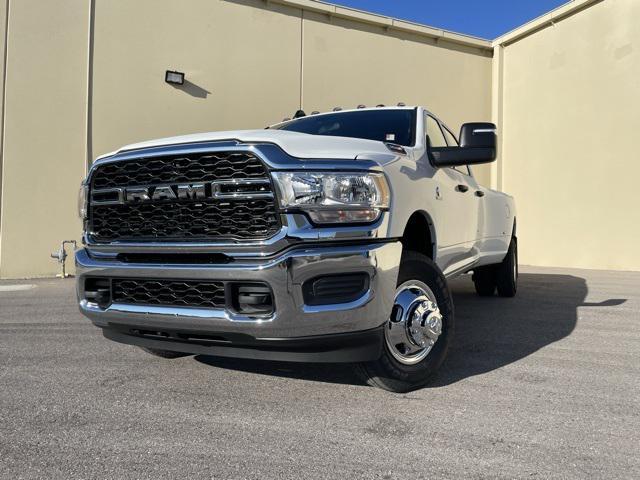 new 2024 Ram 3500 car, priced at $61,102