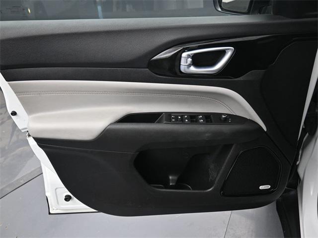 used 2022 Jeep Compass car, priced at $22,995