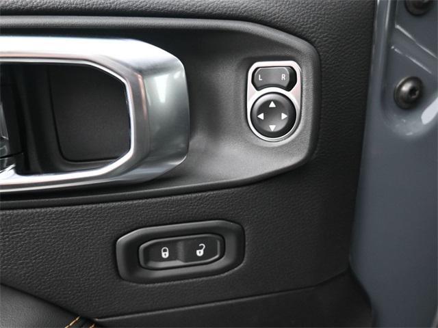 new 2025 Jeep Gladiator car, priced at $42,841