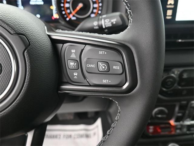 new 2025 Jeep Gladiator car, priced at $46,617