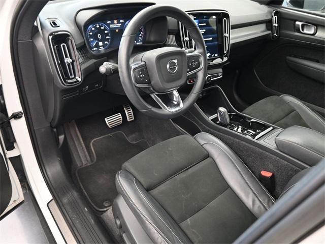 used 2022 Volvo XC40 car, priced at $21,900