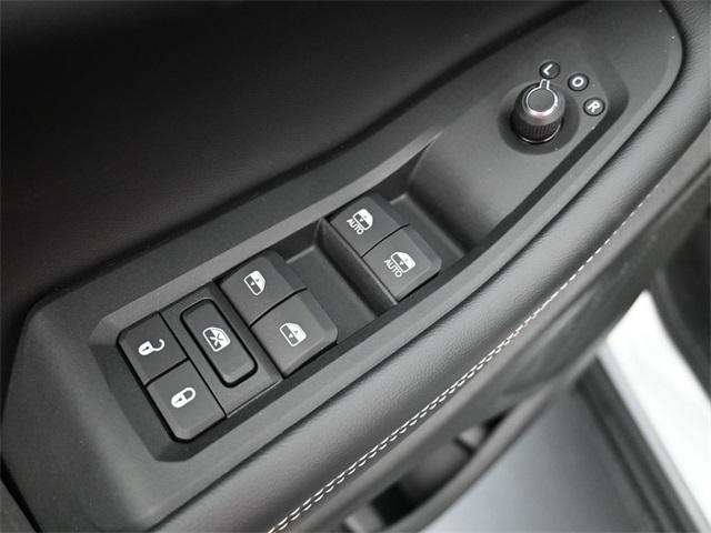 new 2025 Jeep Grand Cherokee L car, priced at $44,057