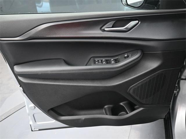 new 2025 Jeep Grand Cherokee L car, priced at $44,057