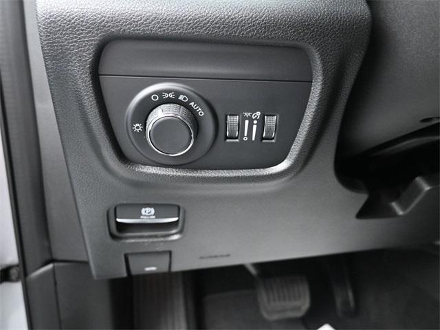 new 2025 Jeep Grand Cherokee L car, priced at $45,132