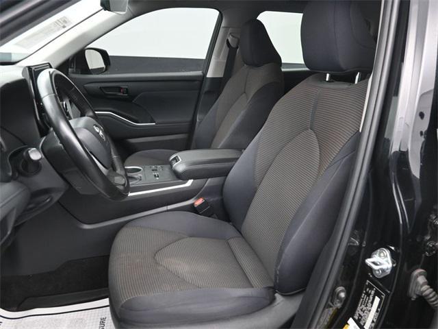 used 2023 Toyota Highlander car, priced at $25,000