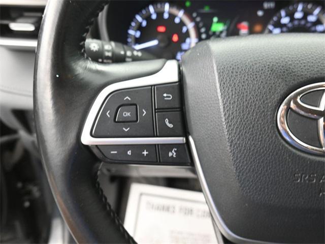 used 2023 Toyota Highlander car, priced at $25,000
