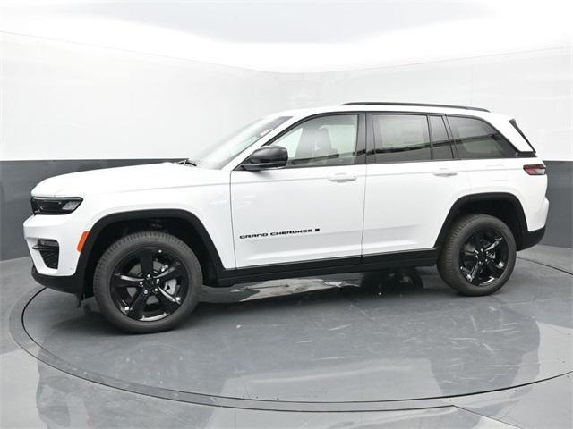 new 2025 Jeep Grand Cherokee car, priced at $51,122