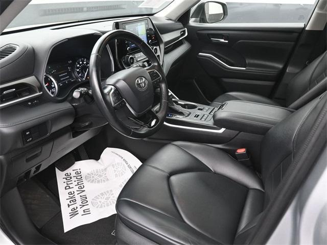 used 2021 Toyota Highlander car, priced at $30,000