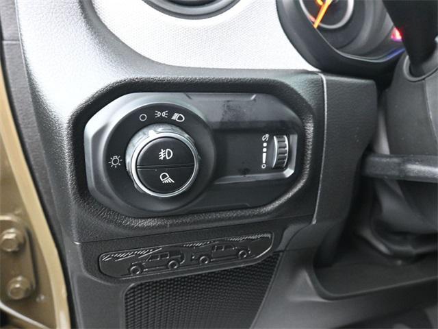 new 2025 Jeep Gladiator car, priced at $39,943