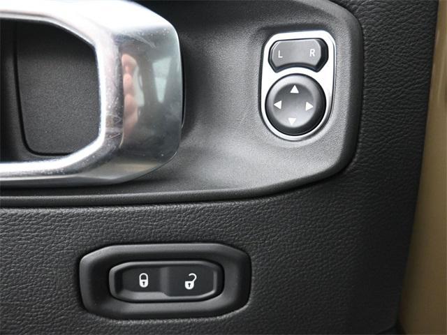 new 2025 Jeep Gladiator car, priced at $59,402