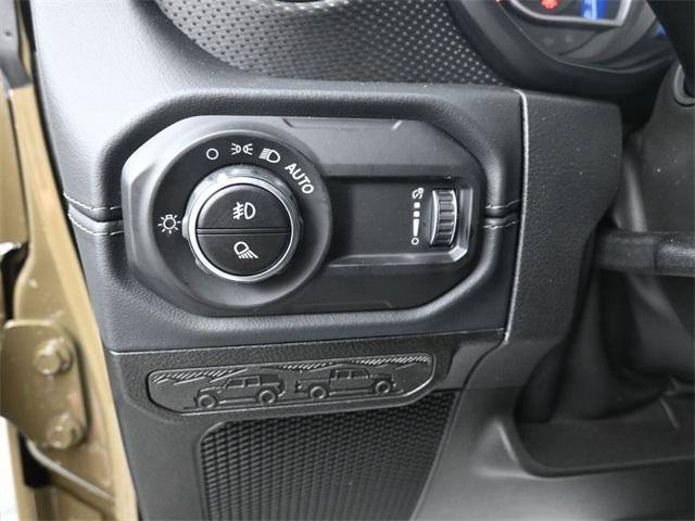 new 2025 Jeep Gladiator car, priced at $48,467
