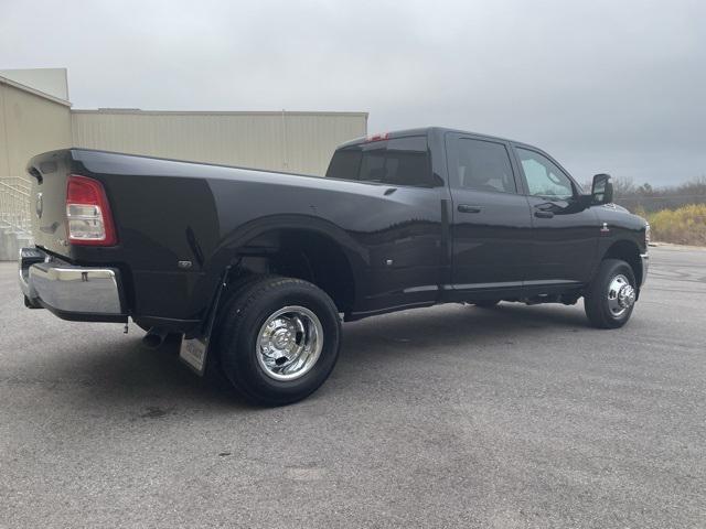 new 2024 Ram 3500 car, priced at $61,347