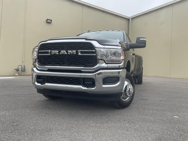 new 2024 Ram 3500 car, priced at $61,347