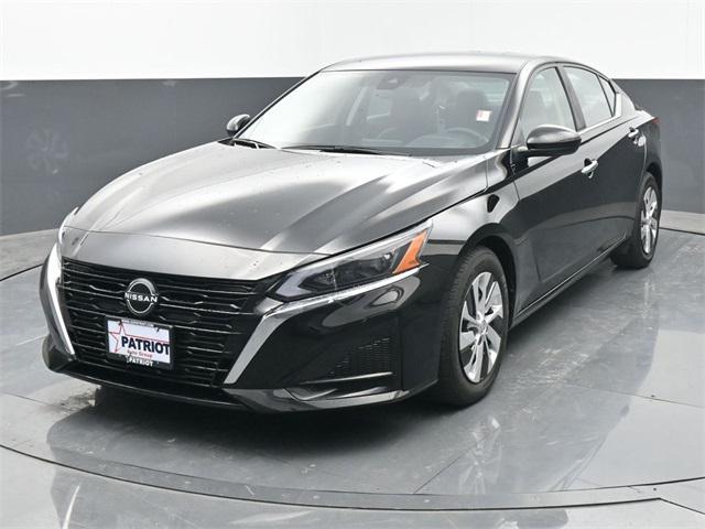 used 2023 Nissan Altima car, priced at $18,888