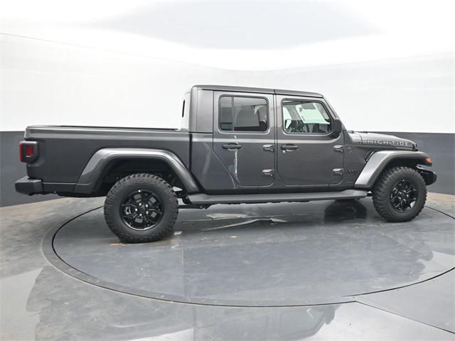 new 2025 Jeep Gladiator car, priced at $43,438