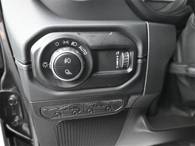 new 2025 Jeep Gladiator car, priced at $43,438